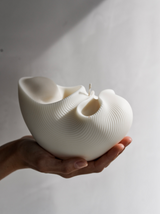 Deluxe Scented Muse Giant Shell Candle | Extra Large 650g