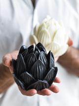 Deluxe Scented Black Lotus Flower Candle | Extra Large 550g